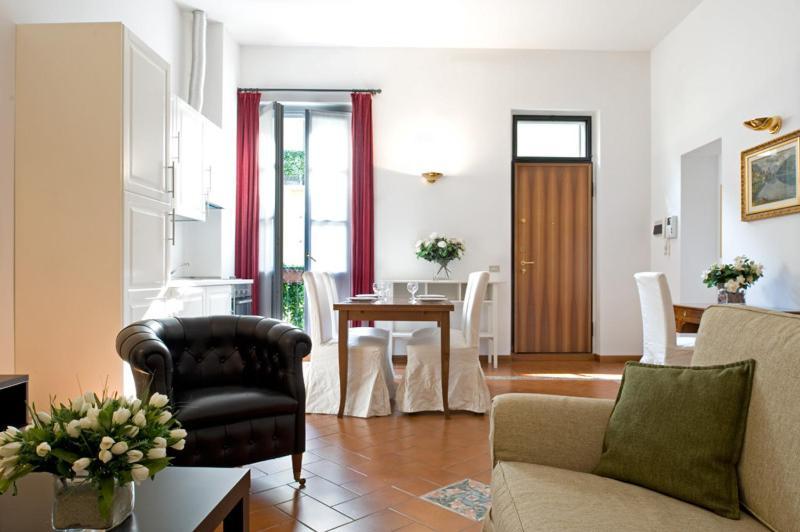 Cerva Fashion District Apartment Milan Bagian luar foto