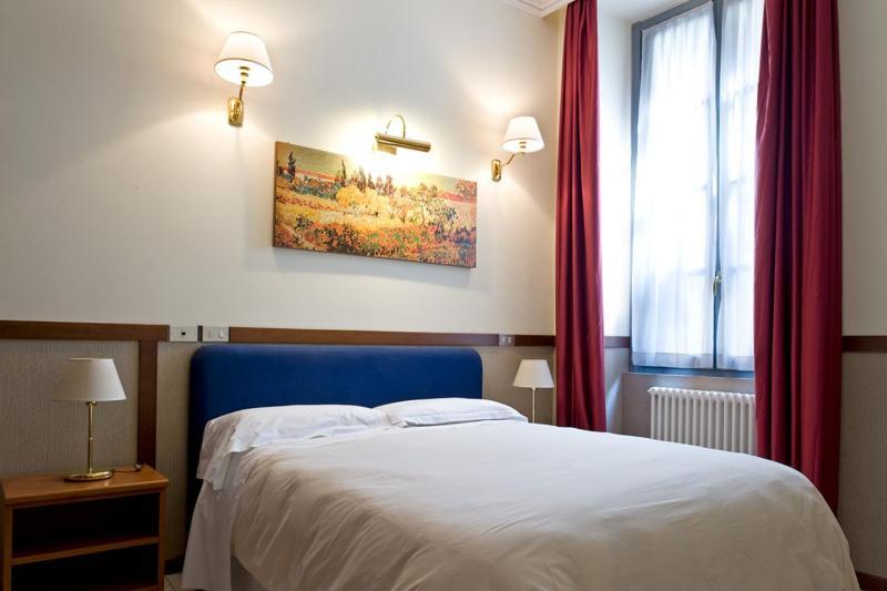 Cerva Fashion District Apartment Milan Bagian luar foto