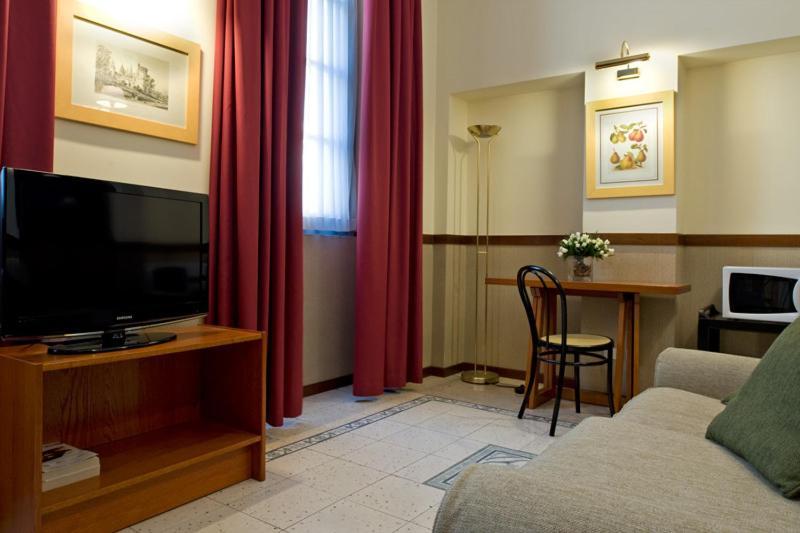 Cerva Fashion District Apartment Milan Bagian luar foto